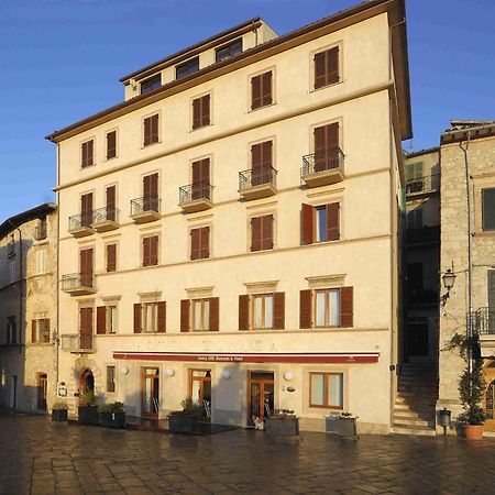 Zunica Ospitalita Dal 1880 Hotel Civitella Del Tronto Exterior foto