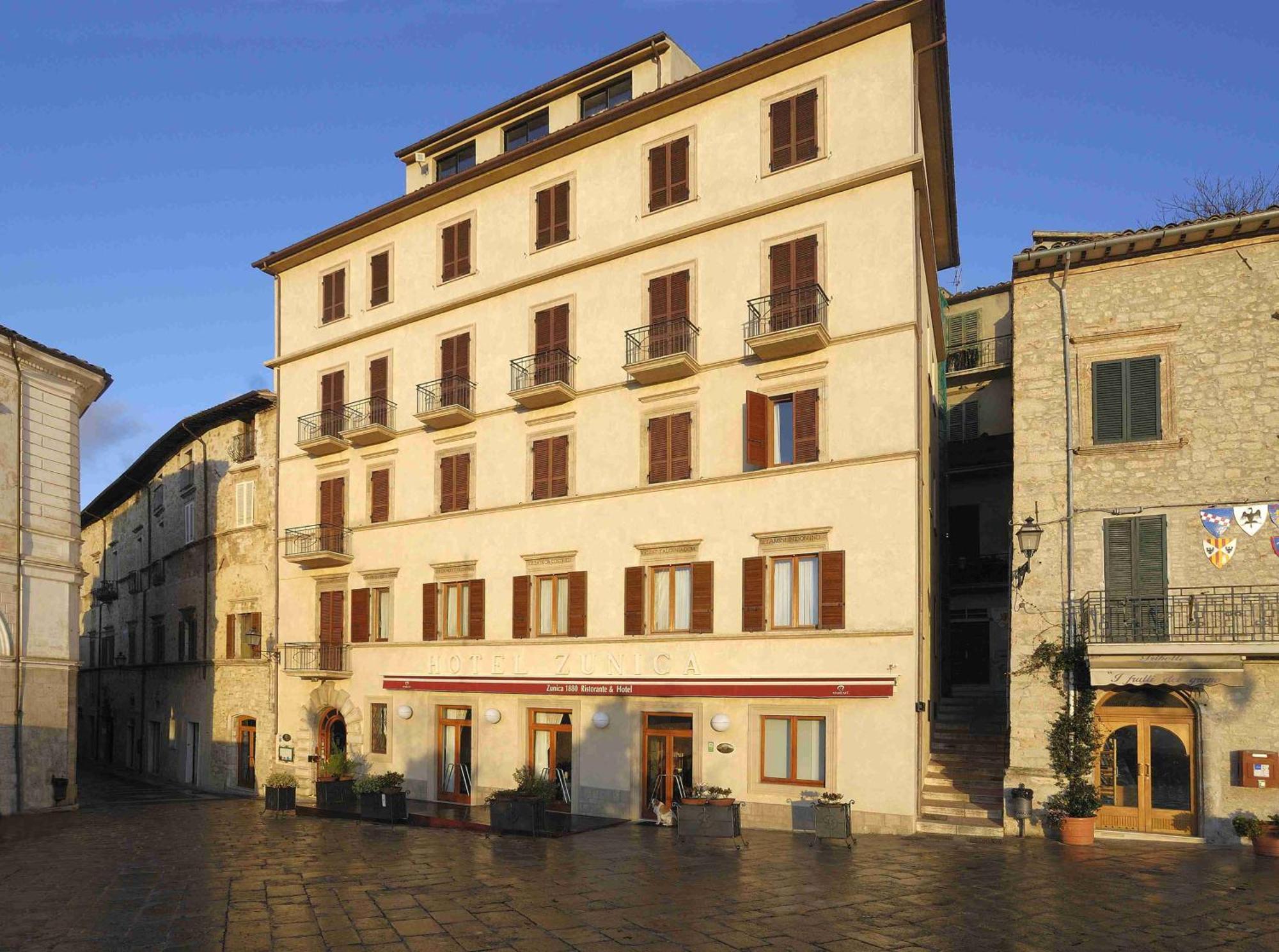 Zunica Ospitalita Dal 1880 Hotel Civitella Del Tronto Exterior foto